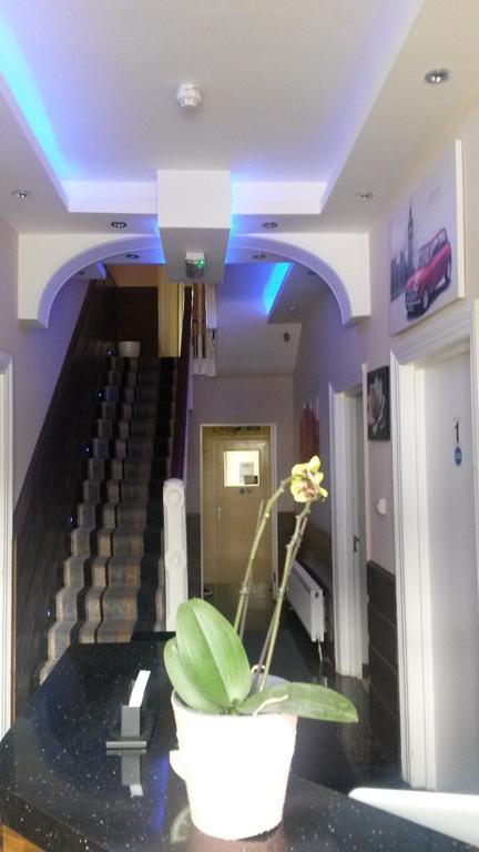 The Crystal Lodge Hotel Croydon Exterior foto